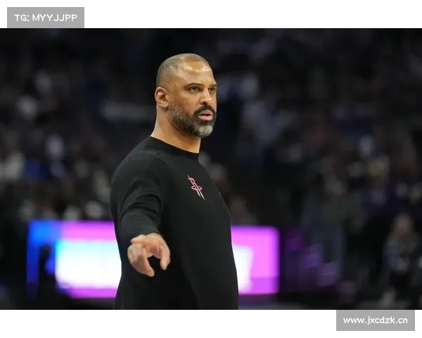 乌度卡与火箭达成八位数合同续约 成为NBA最高薪教练之一 乌度卡与火箭达成八位数合同续约 成为NBA最高薪教练之一